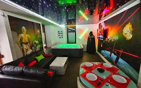 -GALAXY SPA-JACUZZI-INSOLITE-4PERS-Jardin-SPA-CLIM